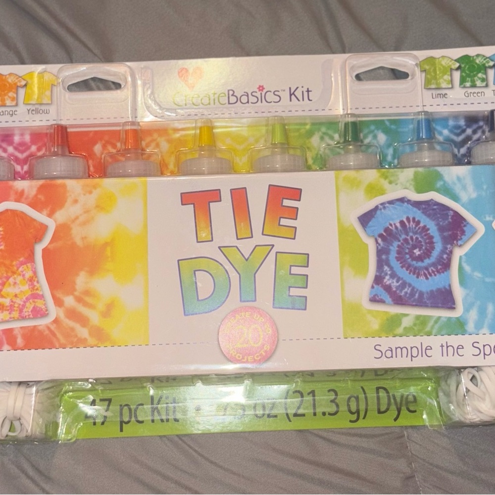 Target Create Basics Tie Dye Kit - Multicolor - Picture 5 of 6
